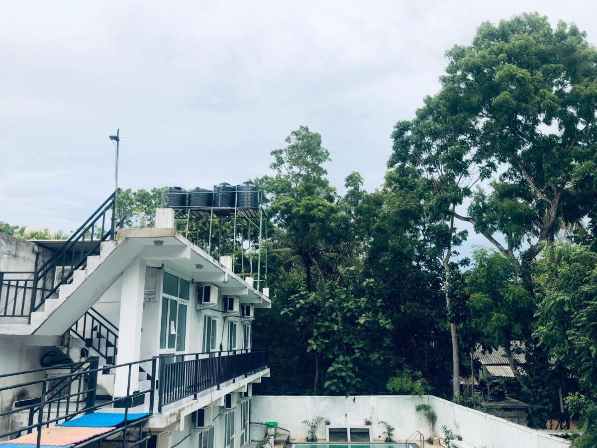 Thisara Pool Resort Kataragama & Yala-Kabiliththa Safari 外观 照片